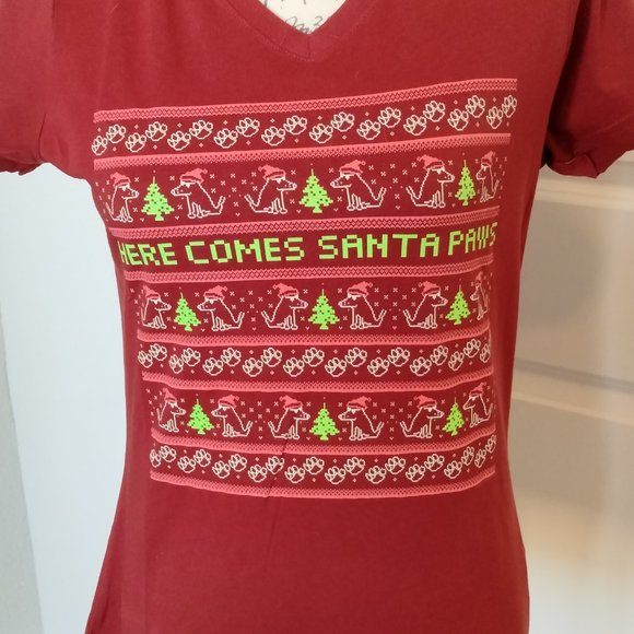 Here Comes Santa Paws LARGE Ladies V-neck RED Short Sleeve Christmas Tee NEW - Picture 5 of 6